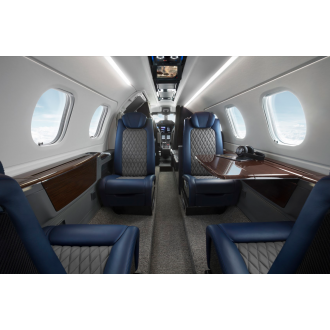 Embraer Phenom 300