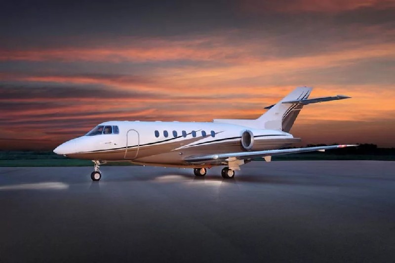 арендовать бизнес джет Beechcraft Hawker 1000