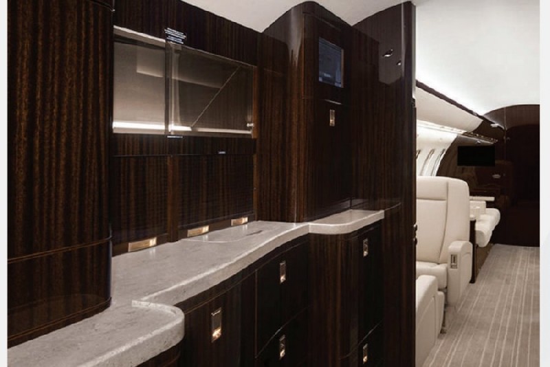 перелет самолетом Bombardier Challenger 605