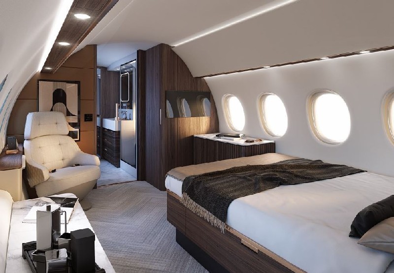 бизнес джет Dassault Falcon 10