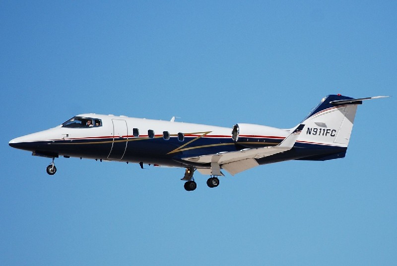 бизнес джет Learjet 25 в Украине